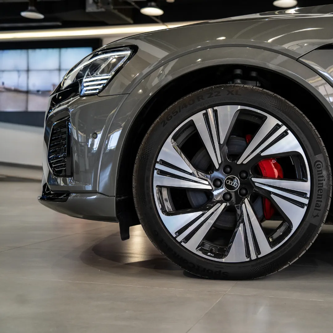 Audi Q8 E-Tron 55