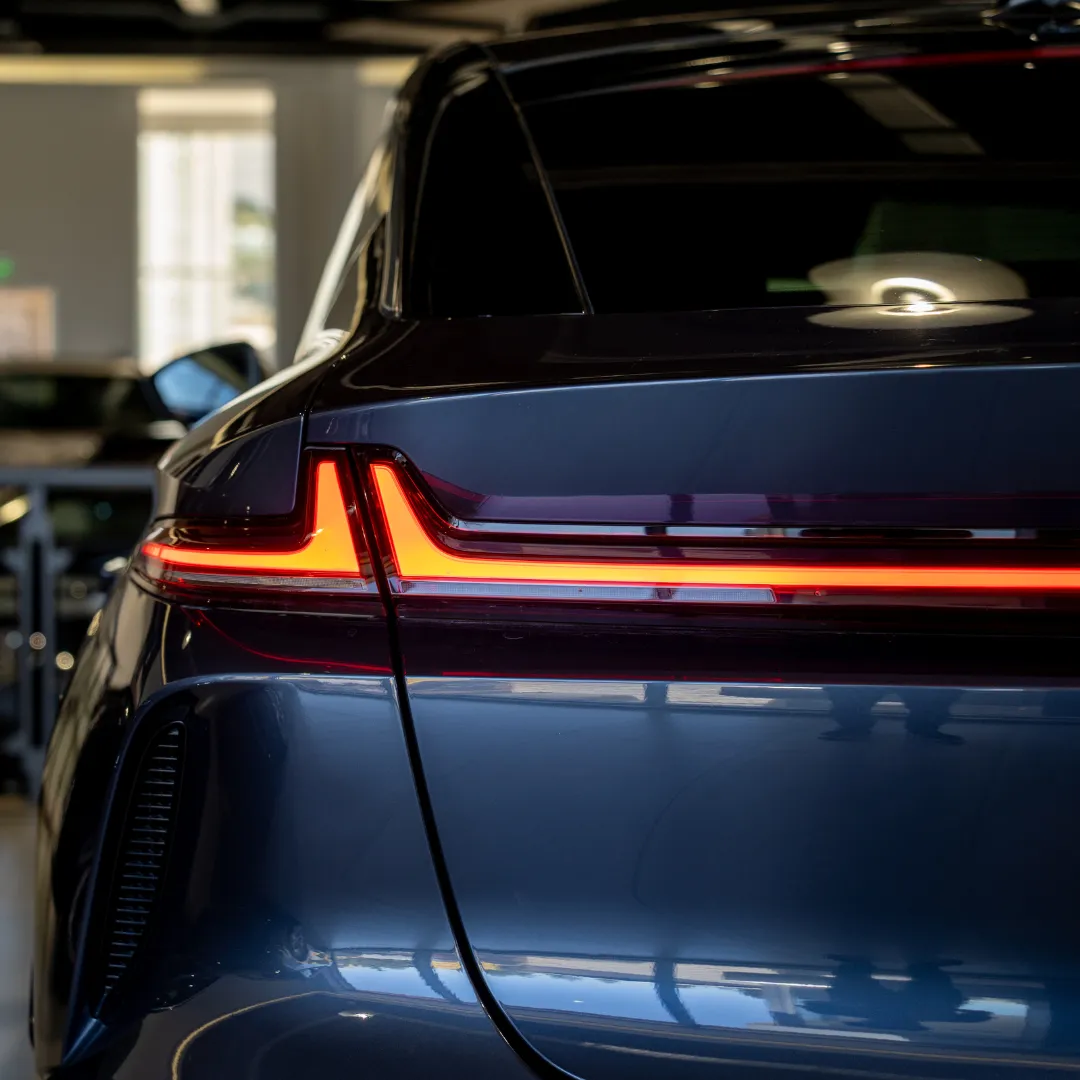 R7