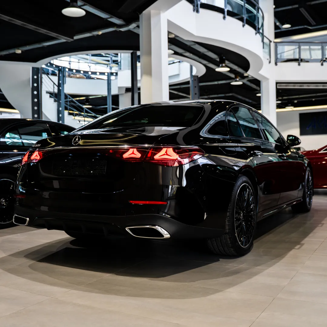 E200